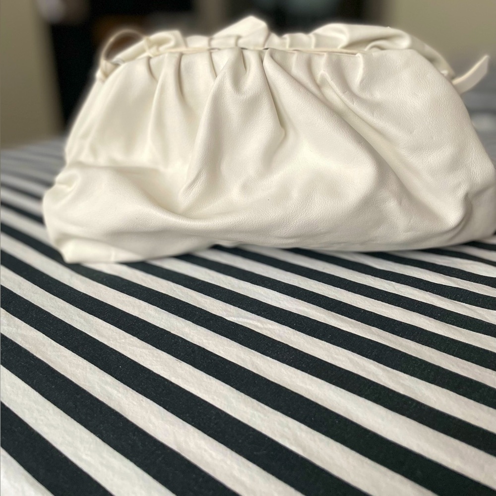 NWOT Dumpling bag